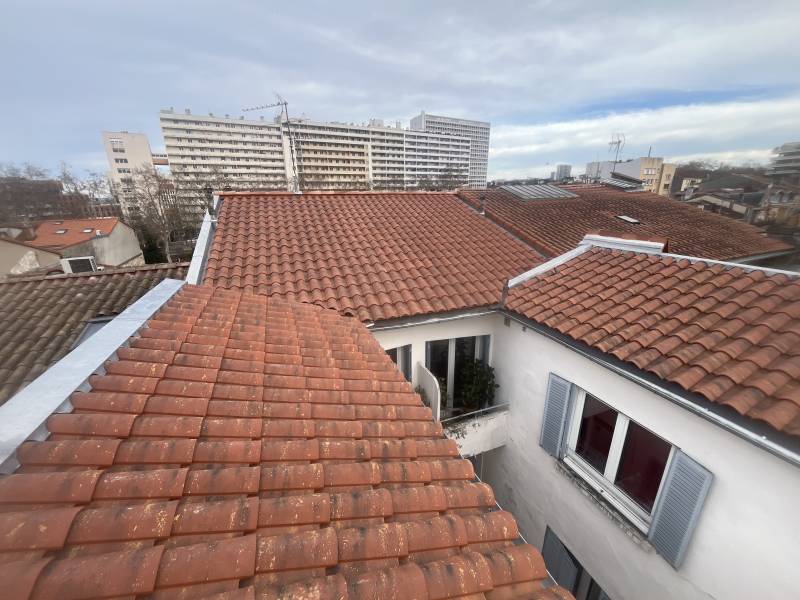 Rénovation complète toiture tuile double canal S patrimoine et ensemble  zingueries ( gouttière, noues, abergelents cheminee), reprise d’enduit de cheminée à Toulouse