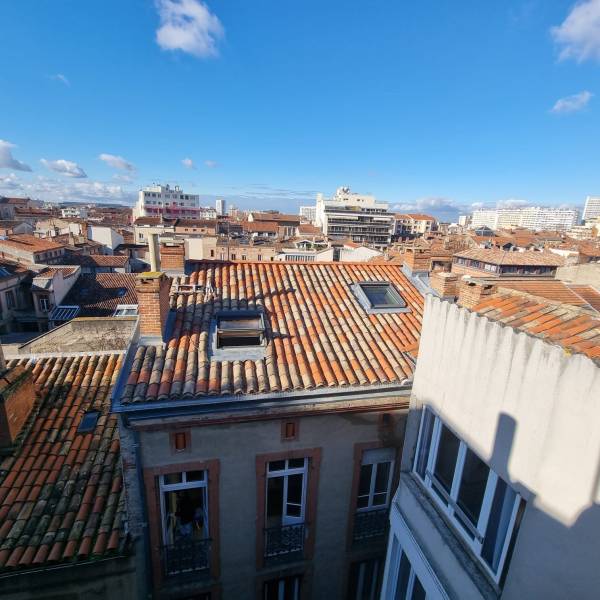 Toiture aprés rénovation énergétique + couverture tuile et ensemble zinguerie